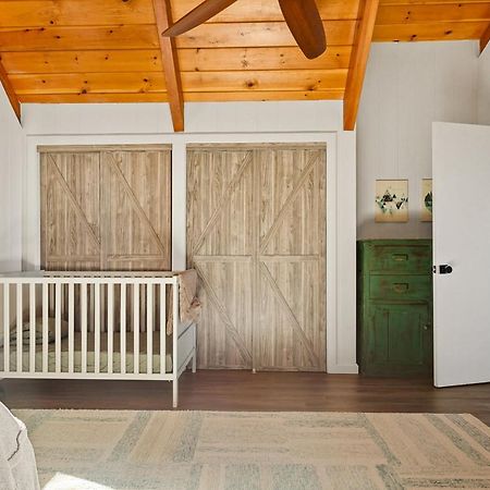 Romantic & Family Friendly Chalet In The Woods Лейк Ароухед Екстериор снимка
